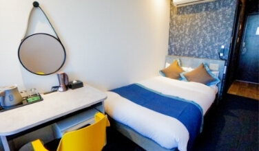 RENEWAL SEMI DOUBLE ROOM