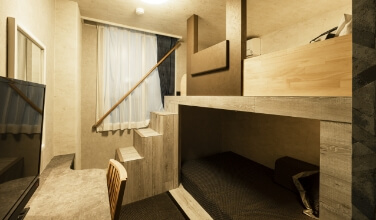 SINGLE ROOM with SOFA