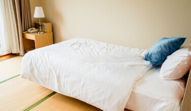 SIMPLE JAPANESE MODERN ROOM