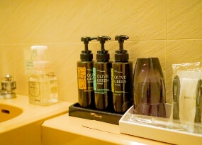 Special Amenities: DHC