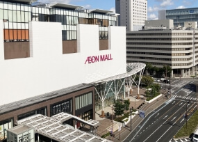 shopping mall
