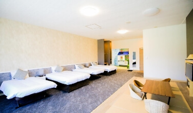 SUPERIOR TWIN ROOM WITH KIDS ROOM