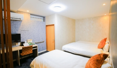 TWIN ROOM WITH FAMILY SPA