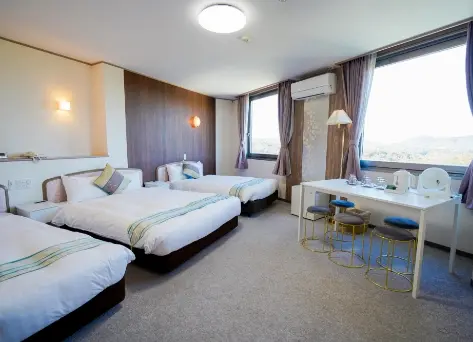 デラックストリプルルーム