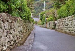 里麓武家屋敷跡通り